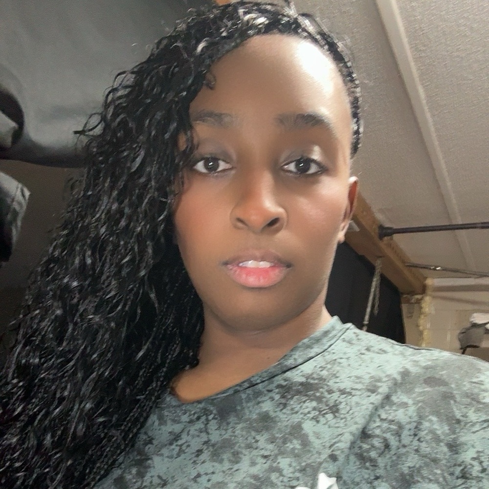 Meet your Posher, Tiffany